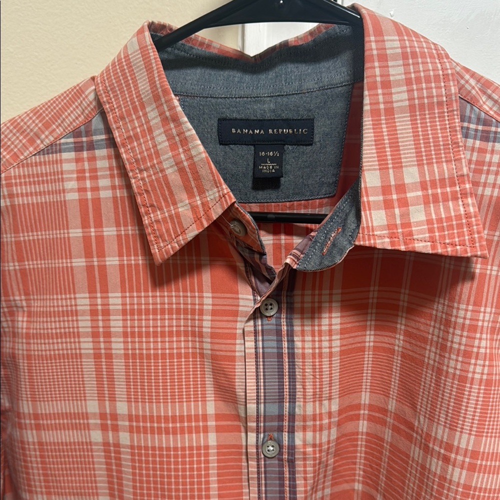 Banana Republic Red Casual Button Down Shirt